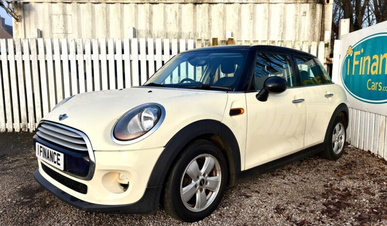 Mini Hatch 1.5 TD Cooper D (Chili) (s/s), 2015, Automatic, 5 Door Hatchback full