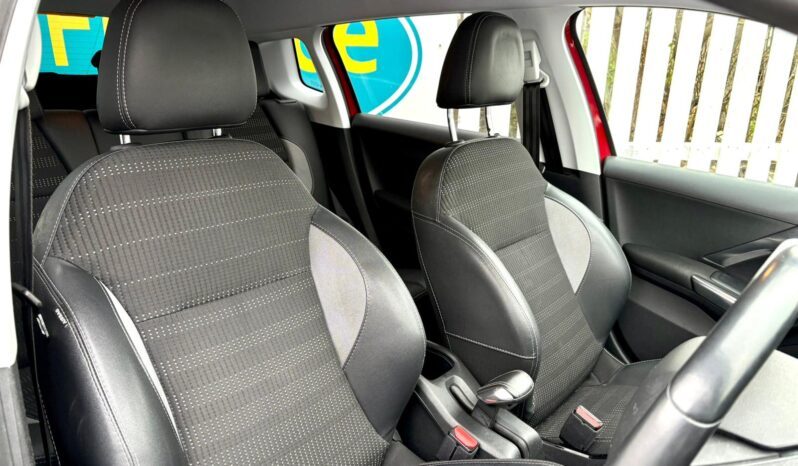 Peugeot 2008 SUV 1.2 PureTech Allure, 2017, Manual, 5 Door Hatchback full