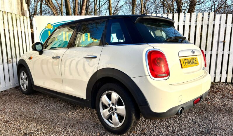 Mini Hatch 1.5 TD Cooper D (Chili) (s/s), 2015, Automatic, 5 Door Hatchback full