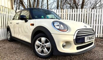 Mini Hatch 1.5 TD Cooper D (Chili) (s/s), 2015, Automatic, 5 Door Hatchback full