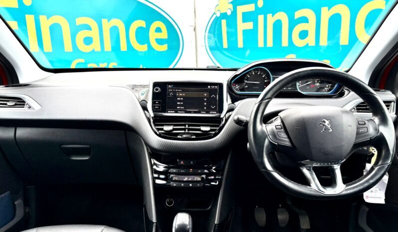 Peugeot 2008 SUV 1.2 PureTech Allure, 2017, Manual, 5 Door Hatchback full