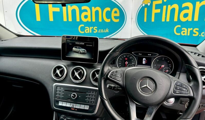 Mercedes-Benz A180 1.6 SE (s/s), 2018, Manual, 5 Door Hatchback full