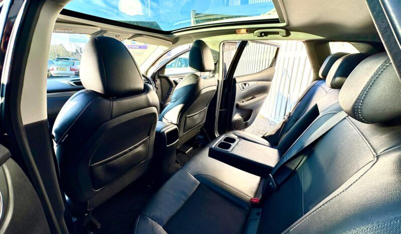 Nissan Qashqai 1.5 dCi Tekna, 2019, Manual, 5 Door Hatchback full
