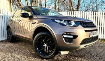 Land Rover Discovery Sport 2.0 TD4 SE Tech AWD (s/s) 7 Seater, 2017, Manual, 5 Door Estate full
