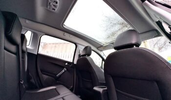 Peugeot 2008 SUV 1.2 PureTech Allure Premium (s/s), 2018, Manual, 5 Door Hatchback full