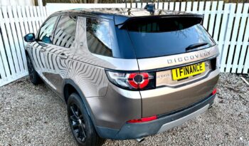 Land Rover Discovery Sport 2.0 TD4 SE Tech AWD (s/s) 7 Seater, 2017, Manual, 5 Door Estate full