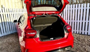 Mercedes-Benz A180d 1.5 AMG Line (s/s), 2018, Manual, 5 Door Hatchback full