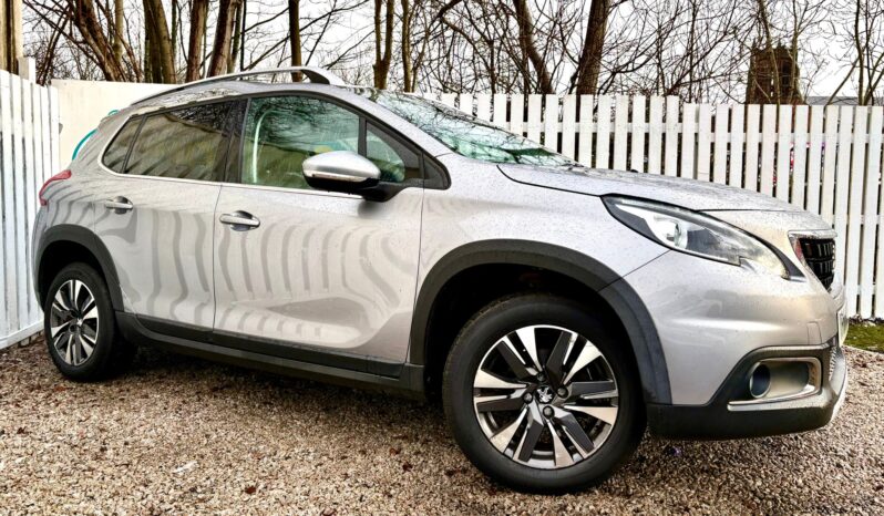 Peugeot 2008 SUV 1.2 PureTech Allure Premium (s/s), 2018, Manual, 5 Door Hatchback full