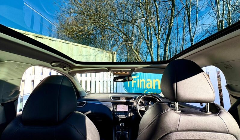 Nissan Qashqai 1.5 dCi Tekna, 2019, Manual, 5 Door Hatchback full