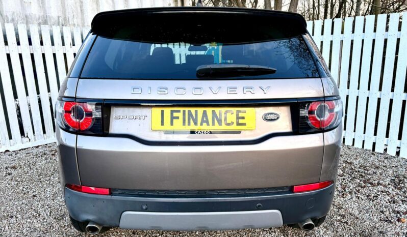 Land Rover Discovery Sport 2.0 TD4 SE Tech AWD (s/s) 7 Seater, 2017, Manual, 5 Door Estate full