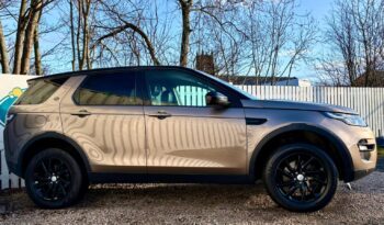 Land Rover Discovery Sport 2.0 TD4 SE Tech AWD (s/s) 7 Seater, 2017, Manual, 5 Door Estate full