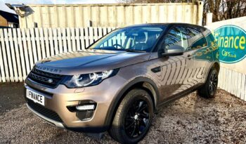 Land Rover Discovery Sport 2.0 TD4 SE Tech AWD (s/s) 7 Seater, 2017, Manual, 5 Door Estate full