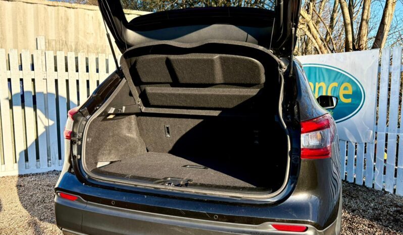 Nissan Qashqai 1.5 dCi Tekna, 2019, Manual, 5 Door Hatchback full