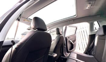 Peugeot 2008 SUV 1.2 PureTech Allure Premium (s/s), 2018, Manual, 5 Door Hatchback full