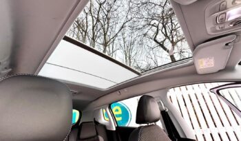 Peugeot 2008 SUV 1.2 PureTech Allure Premium (s/s), 2018, Manual, 5 Door Hatchback full