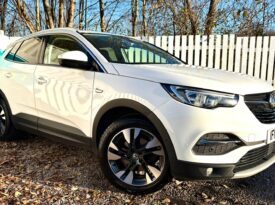 Vauxhall Grandland X 1.2 Sport Nav (s/s), 2018, Manual, 5 Door Hatchback