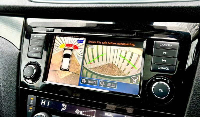 Nissan Qashqai 1.3 DIG-T N-Connecta, 2019, Manual, 5 Door Hatchback full