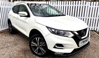 Nissan Qashqai 1.3 DIG-T N-Connecta, 2019, Manual, 5 Door Hatchback full