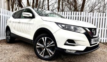Nissan Qashqai 1.3 DIG-T N-Connecta, 2019, Manual, 5 Door Hatchback full