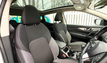 Nissan Qashqai 1.3 DIG-T N-Connecta, 2019, Manual, 5 Door Hatchback full