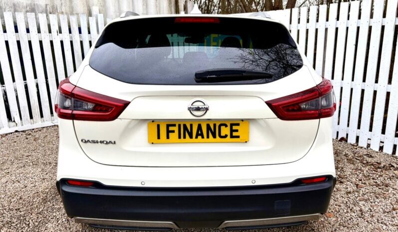 Nissan Qashqai 1.3 DIG-T N-Connecta, 2019, Manual, 5 Door Hatchback full