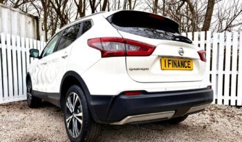 Nissan Qashqai 1.3 DIG-T N-Connecta, 2019, Manual, 5 Door Hatchback full