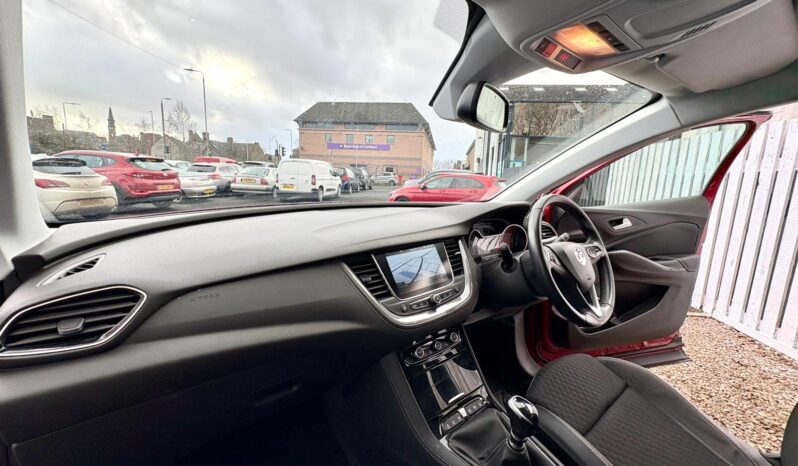 Vauxhall Grandland X 1.5 TD ecoTEC BlueInjection Business Edition Nav, 2019, Manual, 5 Door Hatchback full