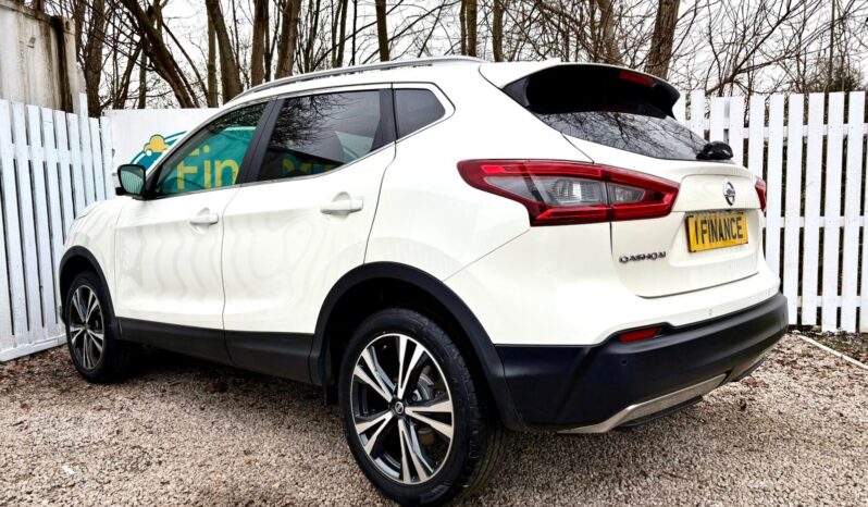Nissan Qashqai 1.3 DIG-T N-Connecta, 2019, Manual, 5 Door Hatchback full