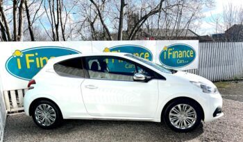 Peugeot 208 1.2 PureTech Allure, 2017, Manual, 5 Door Hatchback full