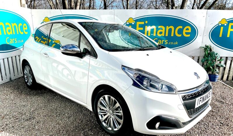 Peugeot 208 1.2 PureTech Allure, 2017, Manual, 5 Door Hatchback full