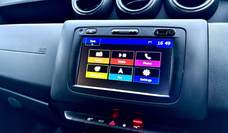 Dacia Duster 1.3 TCe Comfort (s/s), 2019, Manual, 5 Door Hatchback full