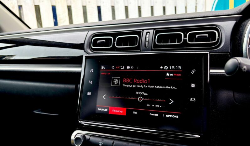 Citroen C3 1.2 PureTech Flair (s/s), 2019, Manual, 5 Door Hatchback full