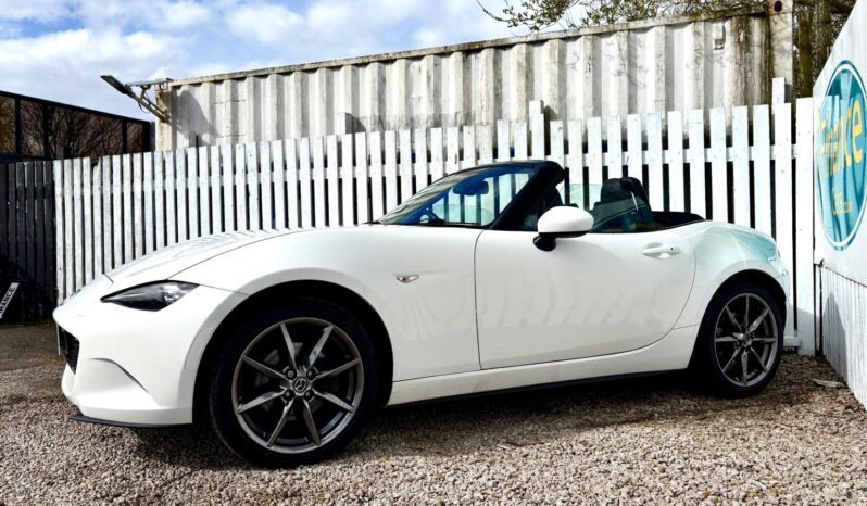 Mazda MX-5 2.0 Sport (NAV), 2017, Manual, 2 Door Convertible full