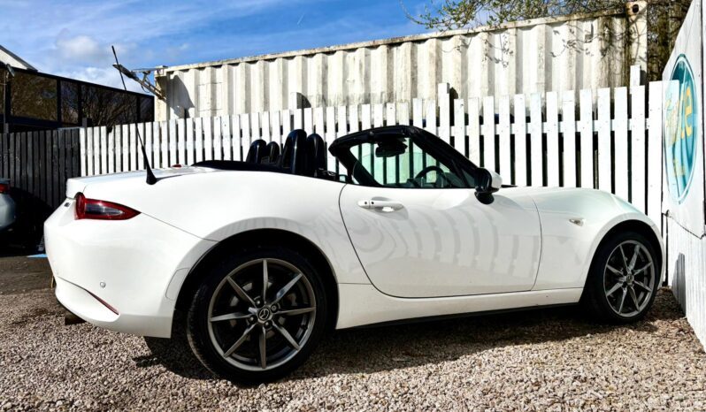 Mazda MX-5 2.0 Sport (NAV), 2017, Manual, 2 Door Convertible full
