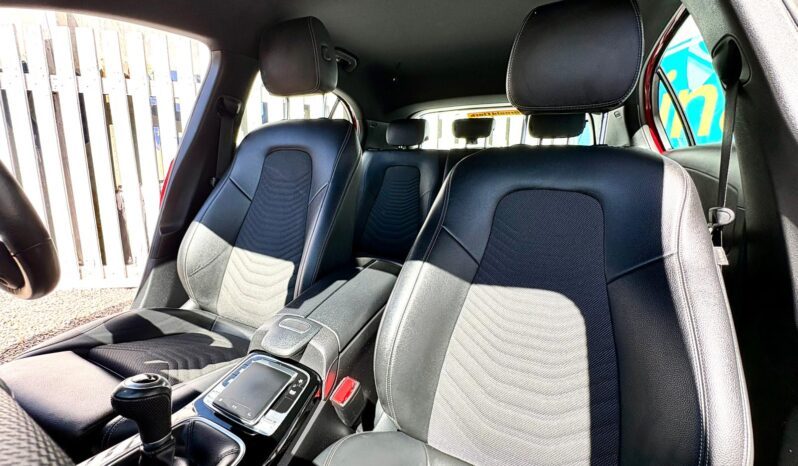Mercedes-Benz A-Class 1.3 A180 SE (s/s), 2020, Manual, 5 Door Hatchback full