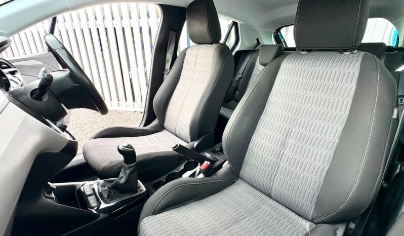 Vauxhall Corsa 1.2i SE, 2020, Manual, 5 Door Hatchback full