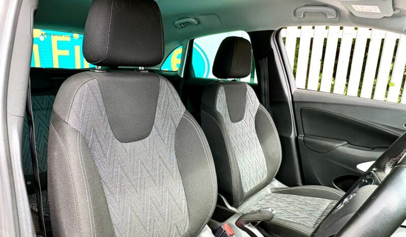 Vauxhall Crossland X 1.2i SRi Nav (s/s), 2020, Manual, 5 Door Hatchback full