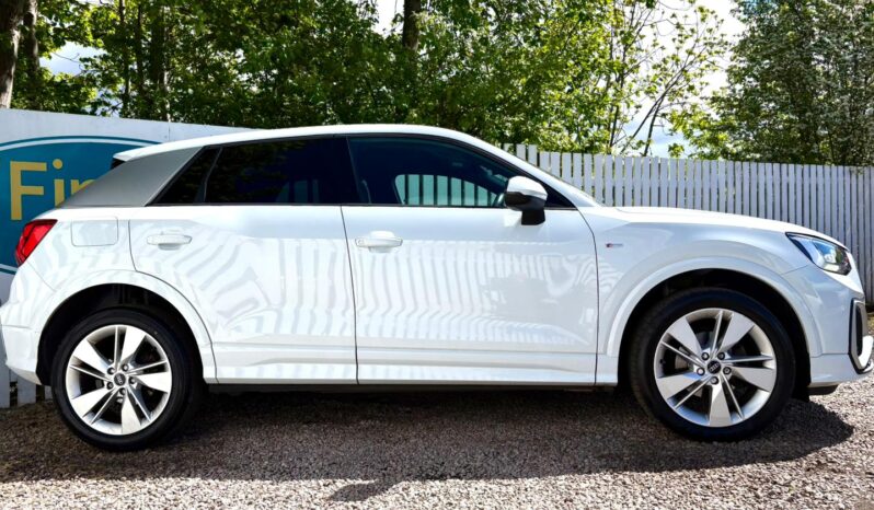 Audi Q2 2.0 TFSI 30 S Line, 2021, Manual, 5 Door Estate full