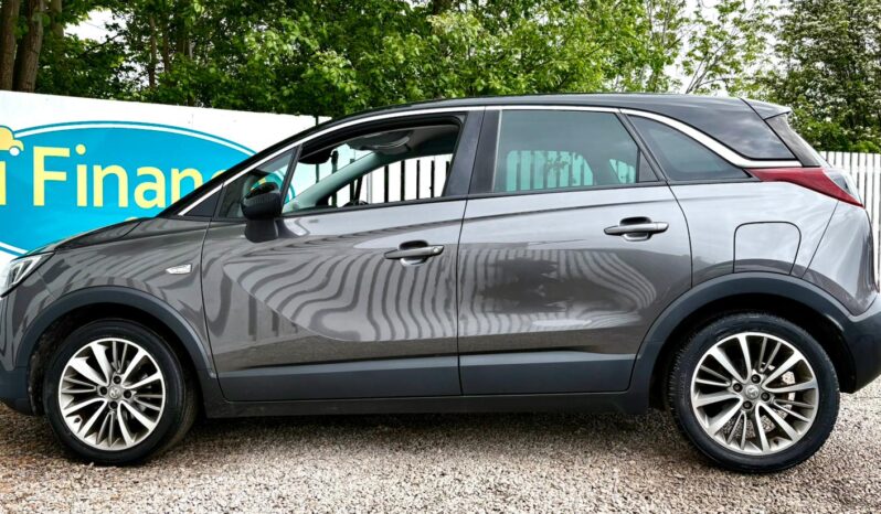Vauxhall Crossland X 1.2i SRi Nav (s/s), 2020, Manual, 5 Door Hatchback full