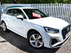Audi Q2 2.0 TFSI 30 S Line, 2021, Manual, 5 Door Estate