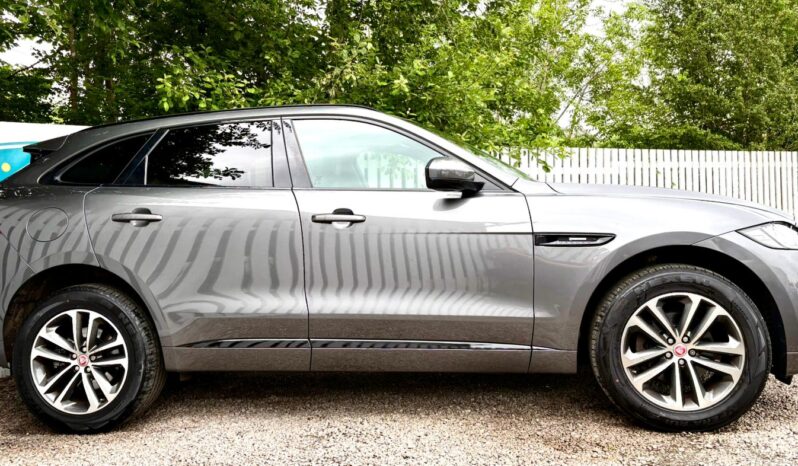 Jaguar F-Pace 2.0 i4D R-Sport AWD (s/s), 2018, Automatic, 5 Door Estate full