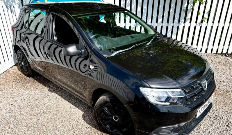 Dacia Sandero 1.0 SCe Essential, 2018, Manual, 5 Door Hatchback full