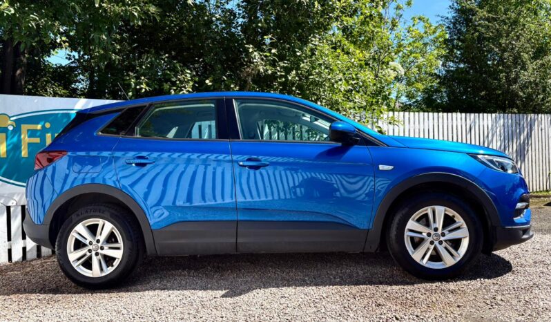 Vauxhall Grandland X 1.5 TD SE ecoTEC BlueInjection (s/s), 2019, Manual, 5 Door Hatchback full