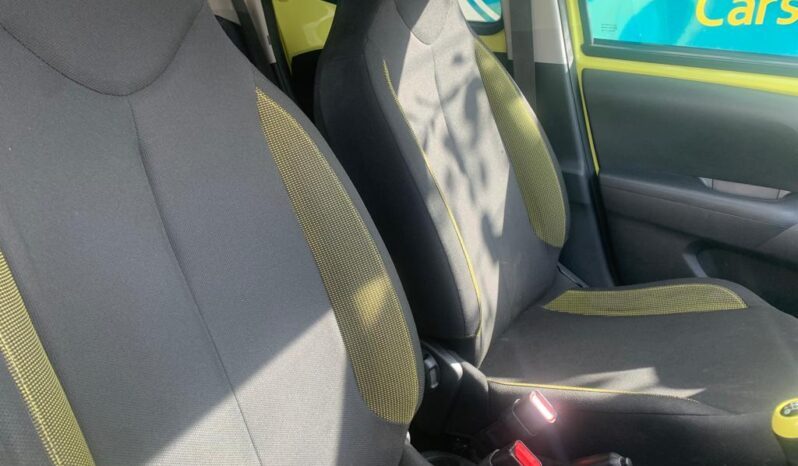 Toyota Aygo 1.0 VVT-i x-cite 3 (Bi-tone Yellow), 2017, Manual, 5 Door Hatchback full