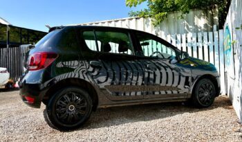 Dacia Sandero 1.0 SCe Essential, 2018, Manual, 5 Door Hatchback full