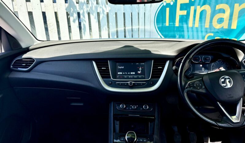 Vauxhall Grandland X 1.5 TD SE ecoTEC BlueInjection (s/s), 2019, Manual, 5 Door Hatchback full