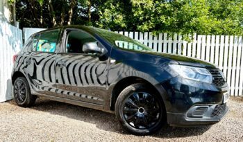 Dacia Sandero 1.0 SCe Essential, 2018, Manual, 5 Door Hatchback full