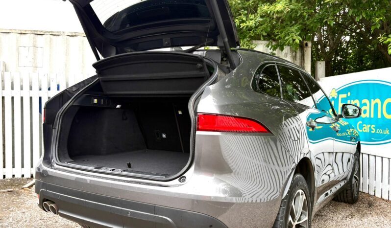 Jaguar F-Pace 2.0 i4D R-Sport AWD (s/s), 2018, Automatic, 5 Door Estate full