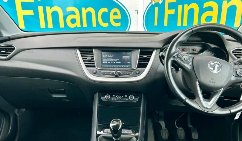 Vauxhall Grandland X 1.5 TD SE ecoTEC BlueInjection (s/s), 2019, Manual, 5 Door Hatchback full