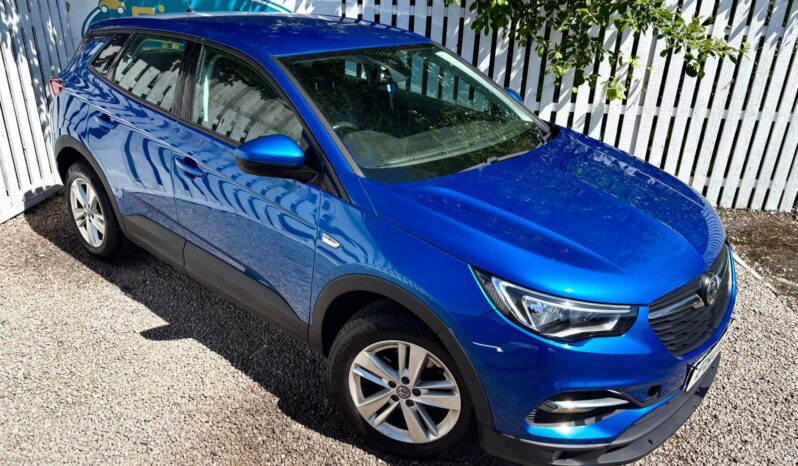 Vauxhall Grandland X 1.5 TD SE ecoTEC BlueInjection (s/s), 2019, Manual, 5 Door Hatchback full